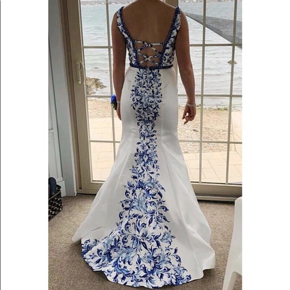 👗 Prom Dress - Picture 4 of 5